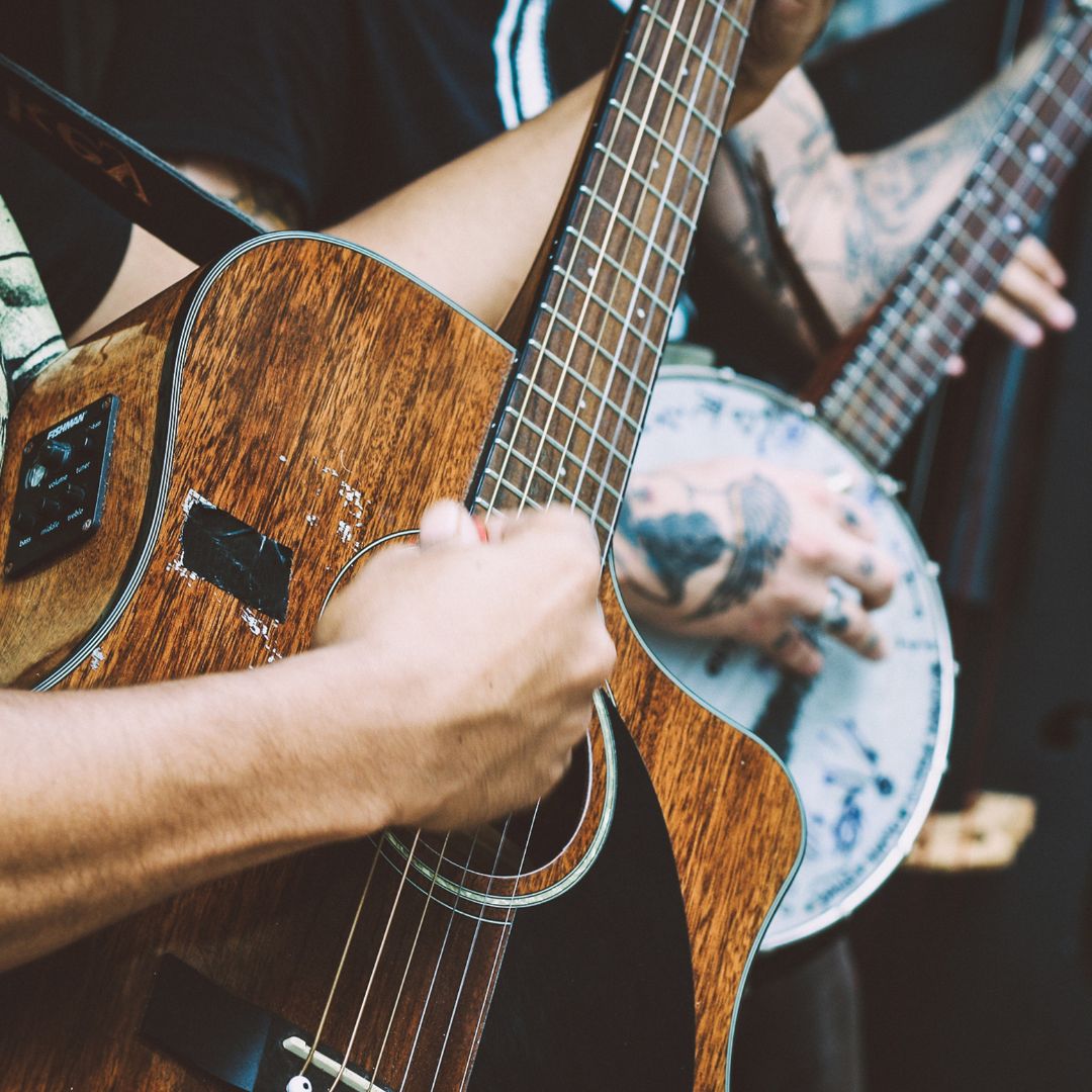 a banjo and guitar